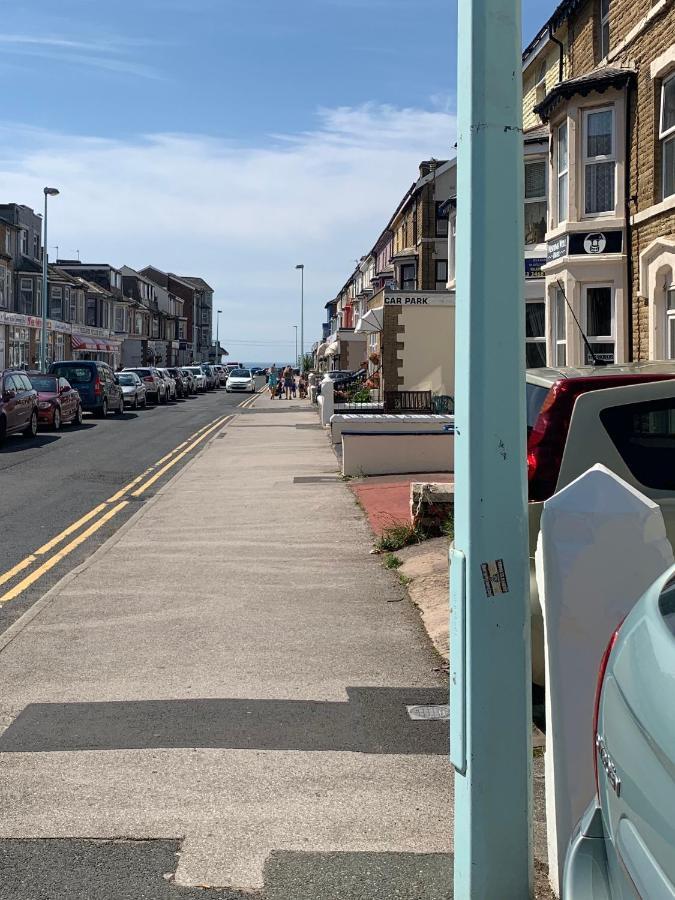Delamere Holiday Flat Blackpool Extérieur photo
