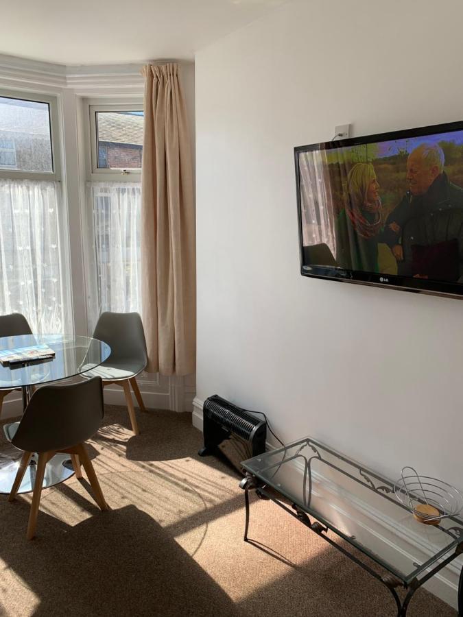 Delamere Holiday Flat Blackpool Extérieur photo